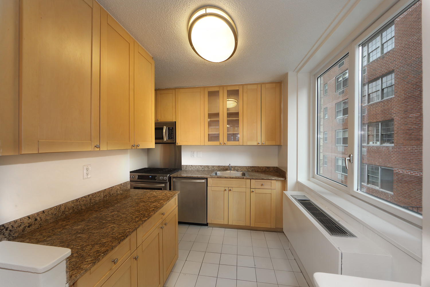 The Murray Hill Kitchen D Line - 15D