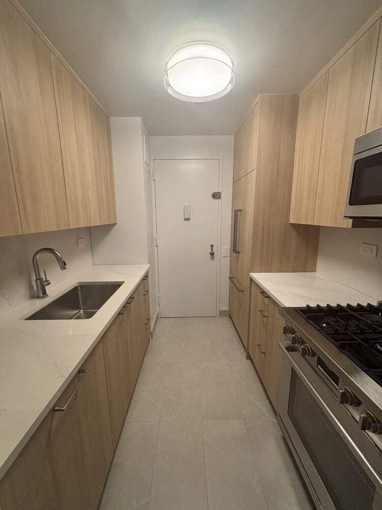 Claridge's K Line Kitchen - 11K