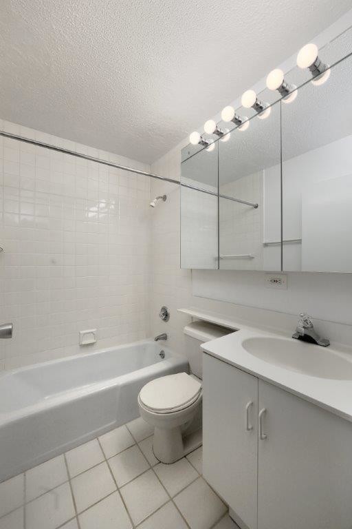 Habitat C Line bath