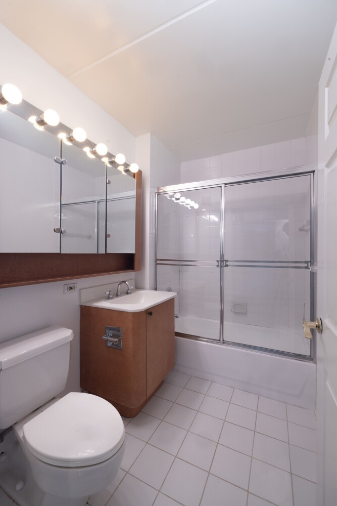 Chelsea Place A Line Bathroom - 2A