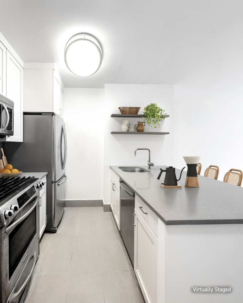 The Murray Hill G Line Kitchen Staged - 16G