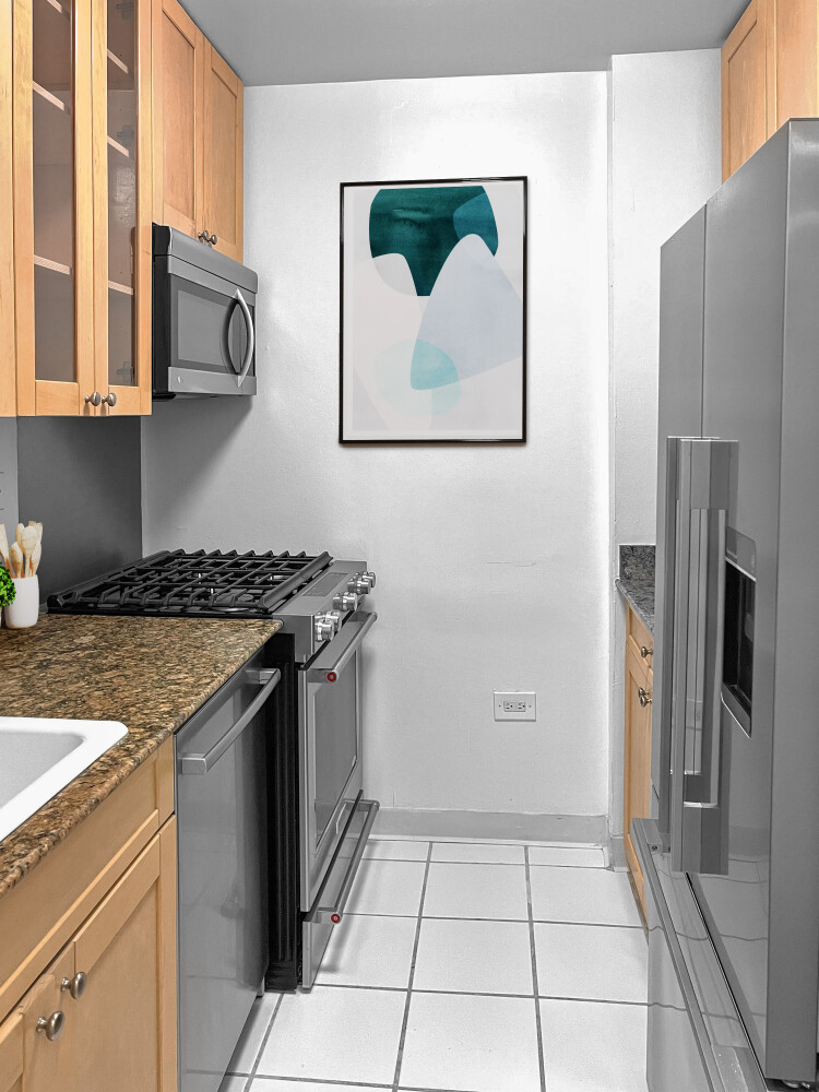 Habitat G Line Kitchen Staged - 6G